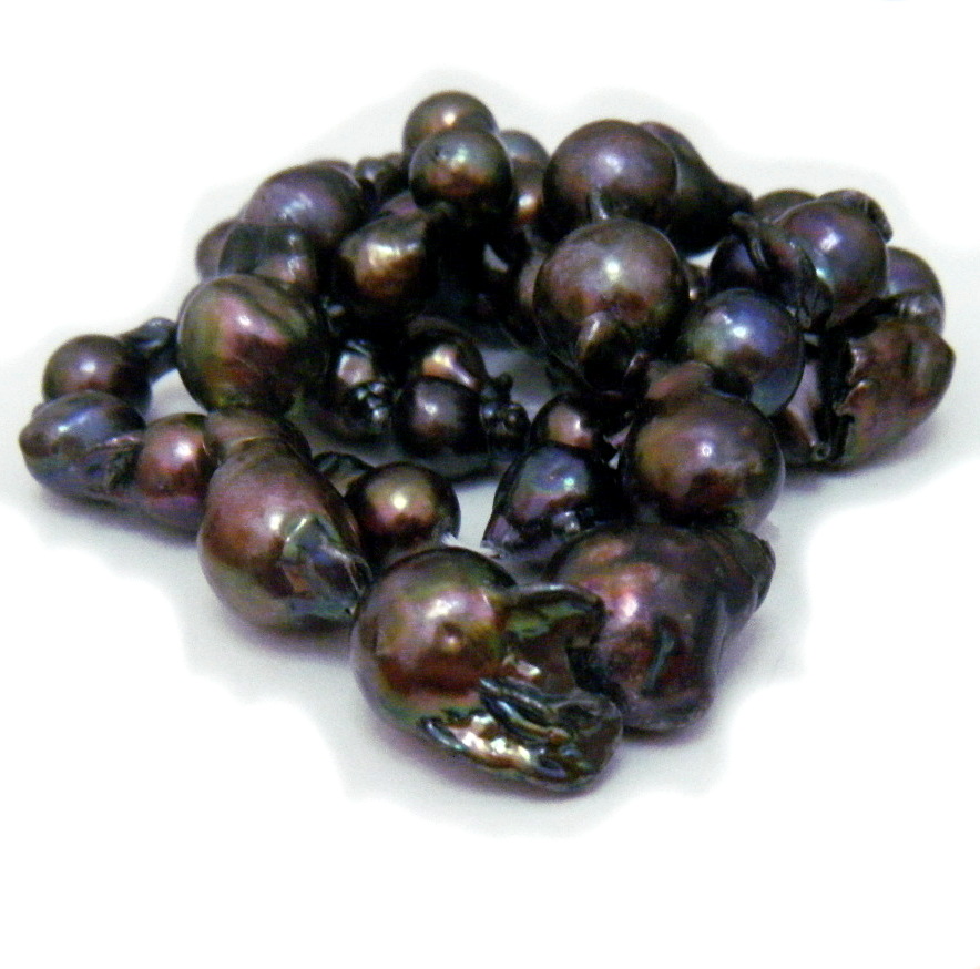 Black Fireball Akoya Pearls